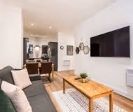 Sgt Peppers Apartments