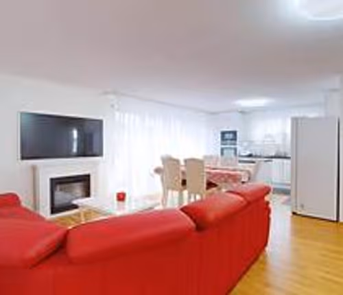 Central Attic Service Apartment