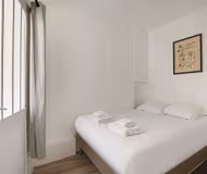 Stylish Apartment on Rue du Faubourg Poissonnière, Vibrant Paris