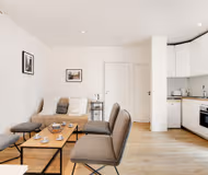 Charming Urban Retreat: Cozy Rue des Portes Blanches Serviced Apartment