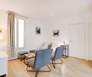Charming Urban Retreat: Cozy Rue des Portes Blanches Serviced Apartment