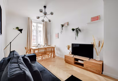 Modern 2-Bedroom in the Sought-After Père-Lachaise District, 20th Arr.