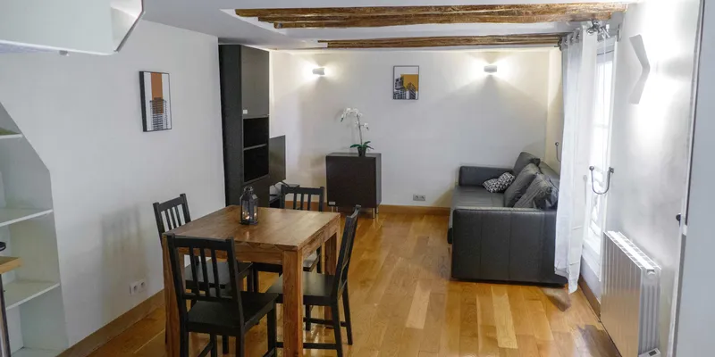 Rue de Rivoli Serviced Apartment, Next to Tuileries, 1st Arr.