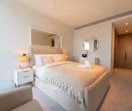 King Size Master in 2 Bed Apartment