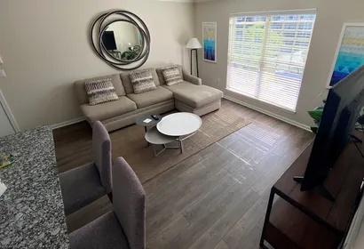 Crabtree Crossing Apartment