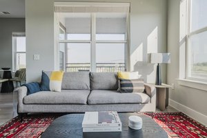 East Parmer Lane Apartment