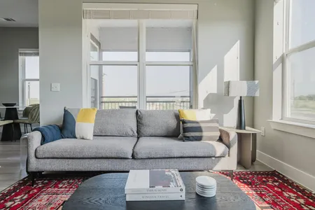 East Parmer Lane Apartment