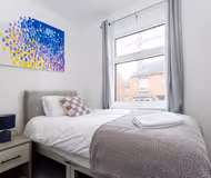 Single bed bedroom at 48 Belvedere Road