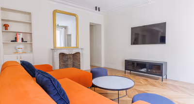 Rue de l'Abbé Grégoire Serviced Apartment, St Germain