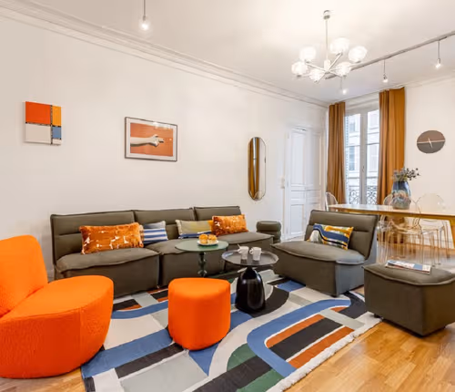 Rue Pierre Lescot Serviced Apartment, Louvre Museum