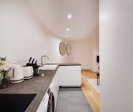 Rue de Reuilly Family Apartment