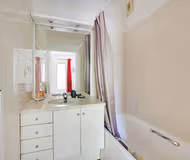 50m2 One Bedroom Apartment near Canal Saint Martin