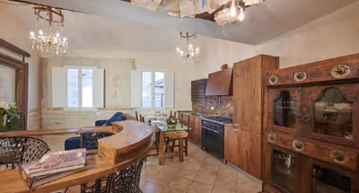 Timeless Charm in the Heart of Florence