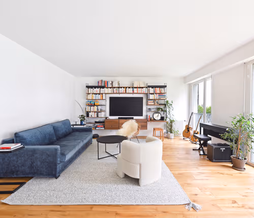 Eiffel Abode on Avenue de Suffren