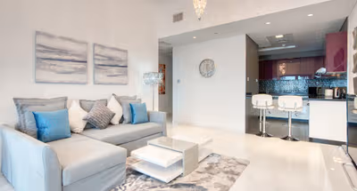 One Bedroom Serviced Apartment at Cayan Tower, Dubai Marina