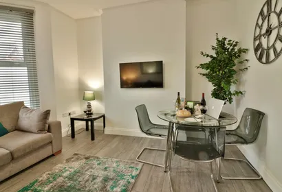 Hazelwick Mews