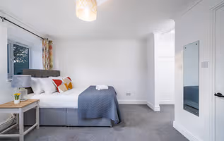 Comfy 3 Bed House in Rochester, Kent, Parking+WiFi