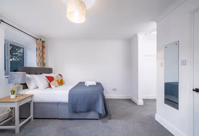 Comfy 3 Bed House in Rochester, Kent, Parking+WiFi
