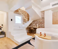 Serene Urban Oasis On Rue De La Lune, Sentier