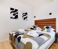 Serene Urban Oasis On Rue De La Lune, Sentier