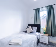 Sleeps 7, Free Parking, Perfect For Groups, Stunning Home