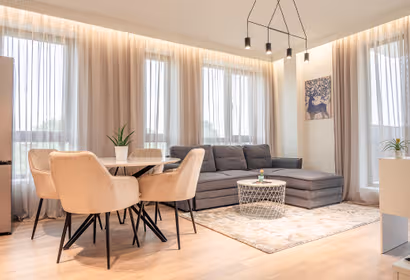 Urban Exec Suite with Free Gym Pass and Free Parking