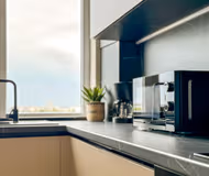 Two-Bedroom Modern Apartment with Free Gym and Free Parking