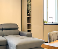 Two-Bedroom Modern Apartment with Free Gym and Free Parking