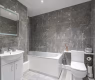 Woolwich - Amazing 2 Bed Apartment Near Station with Parking & WiFi