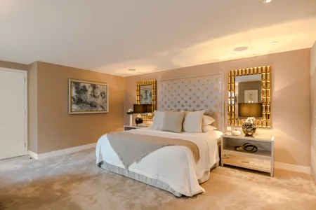 Beautiful 3 bedroom by Hyde Park