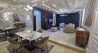 Spacious Three Bedroom in Lagos, Adeleke St