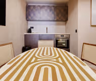 Spacious 1st-Floor Apartment in the Heart of Sentier