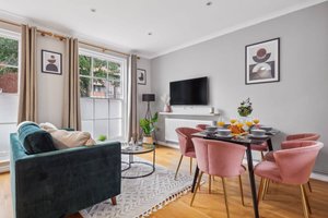 2 Bed Maisonette, Charlwood Street, SW1V