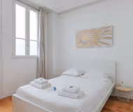 Stylish Hideaway in Paris’ Fashion district Champs-Élysées