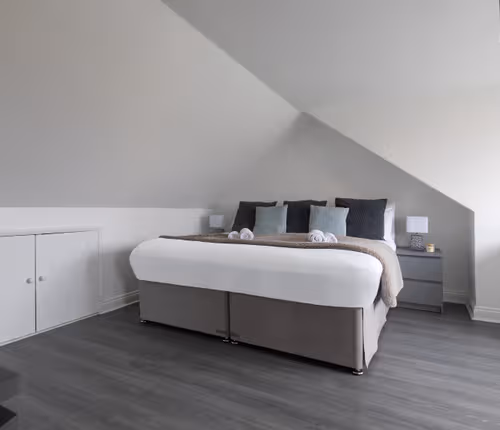 Nightingale 5 Bed N9