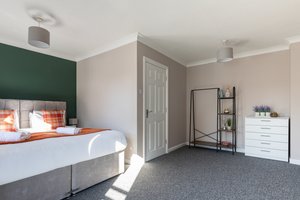 3 Bed Thamesmead SE28