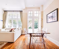 Bright 2 Bedroom Apartment in South Kensington