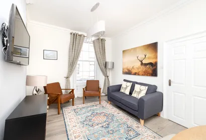 2-Bedroom Apt. on Thistle Street