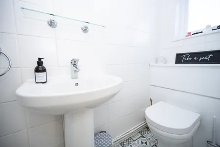 Bathroom at The Little Marlowe