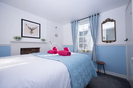 Double bed bedroom at The Little Marlowe