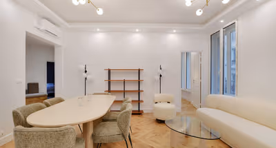 Rue de Ponthieu Serviced Apartment, Champs Elysees