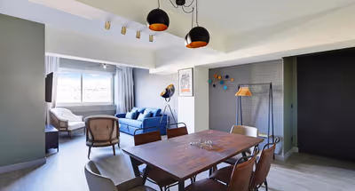 Modern Parisian Getaway Near Parc des Buttes-Chaumont