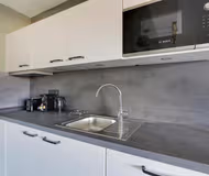 Modern Parisian Getaway Near Parc des Buttes-Chaumont