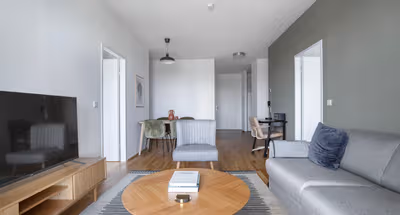 Stylish Two-Bedroom Apartment with Balcony in Vienna's Landstraße District