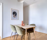 Stylish Two-Bedroom Apartment with Balcony in Vienna's Landstraße District