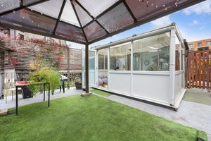 2-bedroom Hoxton apartment with roof terrace!