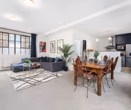2-bedroom Hoxton apartment with roof terrace!
