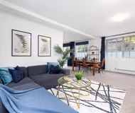 2-bedroom Hoxton apartment with roof terrace!