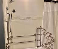 Frantz Road ApartHotel