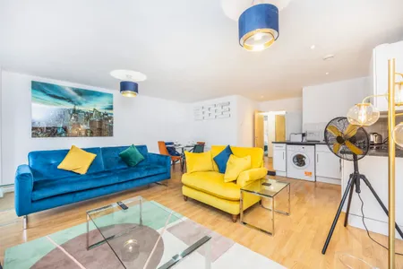 Garland Central City Apartment 3